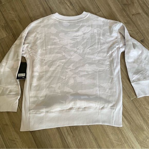 90 Degrees by reflex sweatshirt - Picture 9 of 12